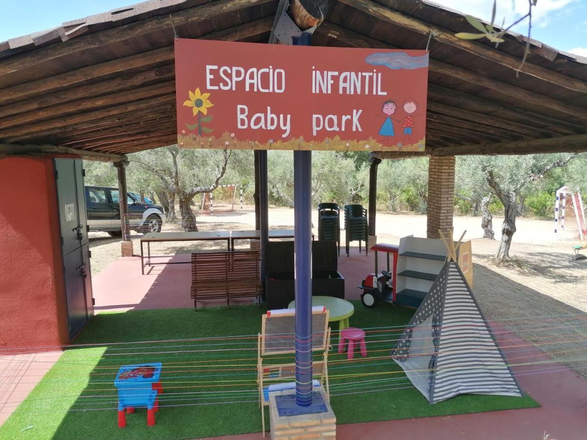 Resort Vacacional Aldea Vetonia En Hervas" Ideal Parejas Y Familias" Chquipark, Zonas Deportivas Bar Restaurante Y Actividades Diarias Zonas Infantiles Piscinas -No Se Admiten Mascotas Julio Y Agosto- Exterior photo